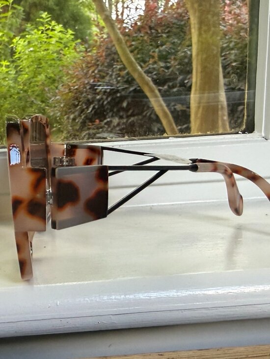 NWT Anthropologie GEO Tortoise Square Sunglasses main image 6